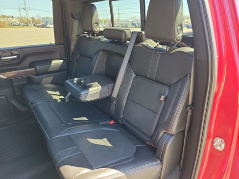 Used 2020 Chevrolet Silverado 2500 High Country w/ Technology Package AWD/4WD image 16