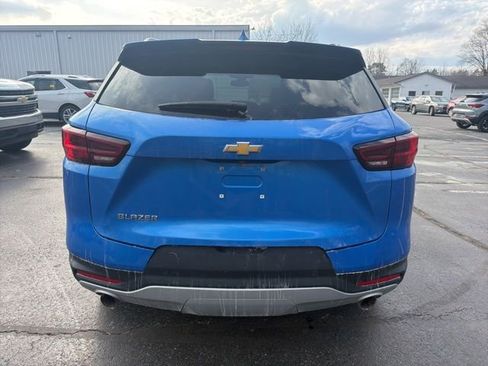 Used 2024 Chevrolet Blazer LT w/ Convenience Package FWD image 4