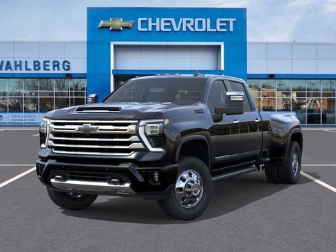New 2026 Chevrolet Silverado 3500 High Country w/ Technology Package AWD/4WD image 6