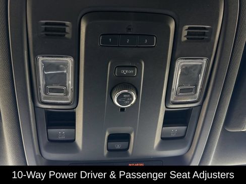 Used 2023 Chevrolet Suburban Z71 AWD/4WD image 29