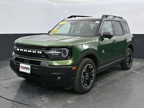 Used 2025 Ford Bronco Sport Outer Banks w/ Outer Banks Tech Package+ AWD/4WD image 9