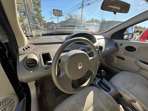 Used 2004 Saturn ION Level 2 FWD image 16
