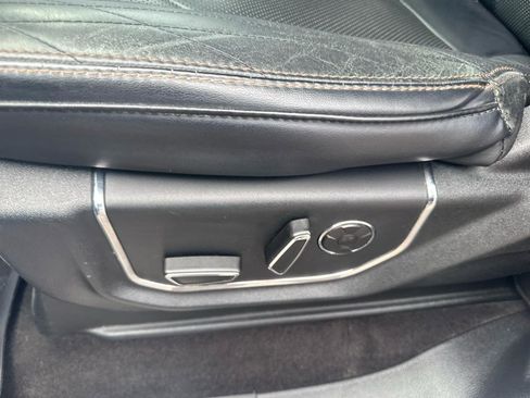 Used 2019 Ford Expedition Max Platinum RWD image 24