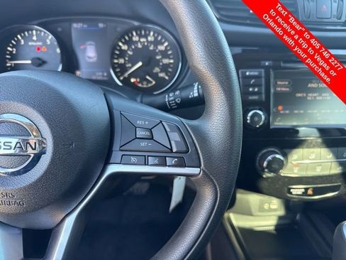 Used 2020 Nissan Rogue Sport S image 21