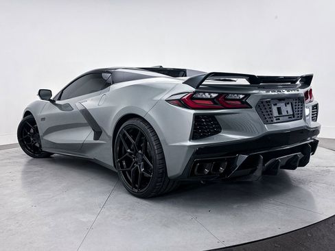 Used 2023 Chevrolet Corvette Stingray Premium Conv w/ Z51 Performance Package RWD image 2