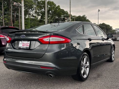 Used 2015 Ford Fusion SE w/ Equipment Group 201A FWD image 5