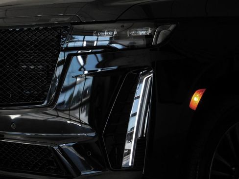 Used 2024 Cadillac Escalade ESV V w/ LPO, Floor Liner Package AWD/4WD image 18
