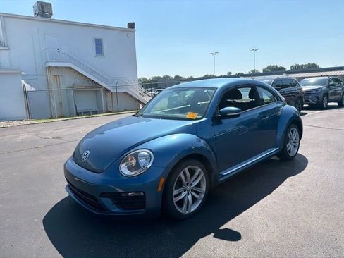 Used 2019 Volkswagen Beetle 2.0T S FWD image 2