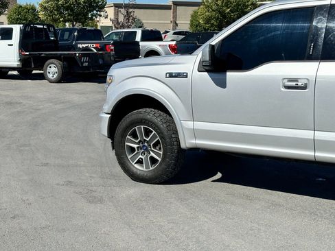 Used 2015 Ford F150 Lariat w/ Equipment Group 501A Mid image 10