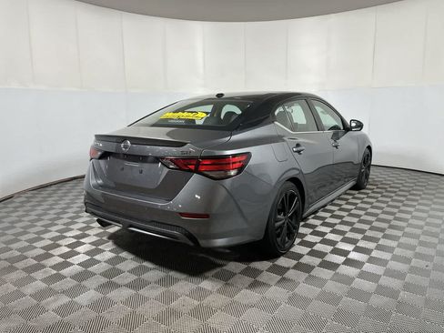 Used 2023 Nissan Sentra SR w/ SR Premium Package FWD image 8