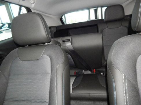 Used 2025 Chevrolet Trax LT w/ Driver Confidence Package image 31