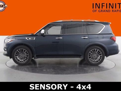 Used 2023 INFINITI QX80 Sensory image 4