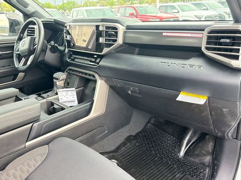 New 2026 Toyota Tundra SR5 w/ SR5 Convenience Package AWD/4WD image 15