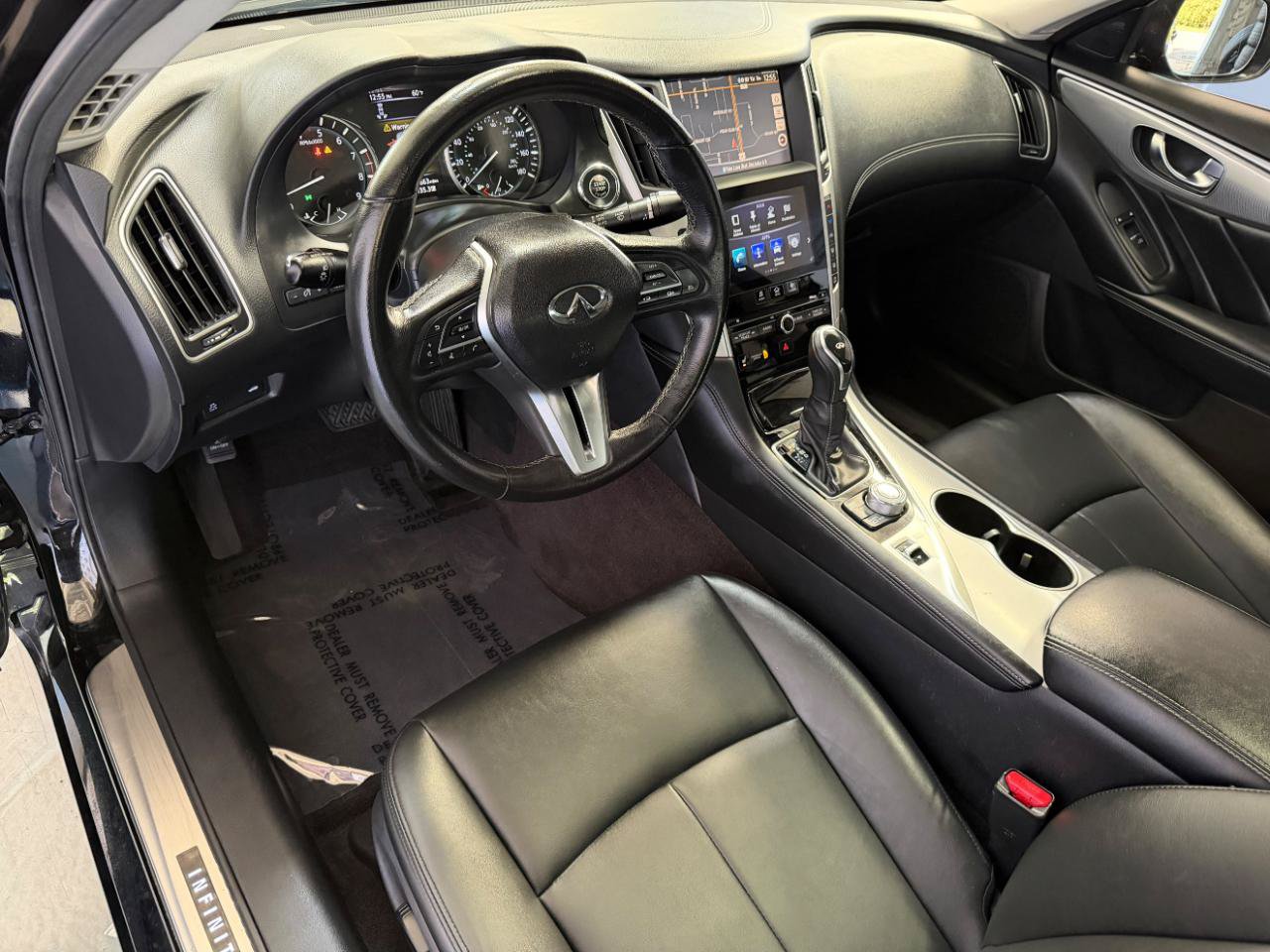 Used 2019 INFINITI Q50 Luxe w/ Essential Package (3.0T Luxe) AWD/4WD image 14