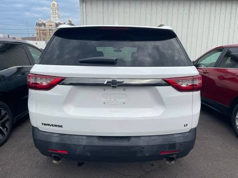 Used 2021 Chevrolet Traverse LT FWD image 4