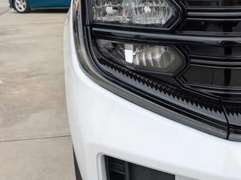 New 2026 Ford Expedition Max Platinum image 9