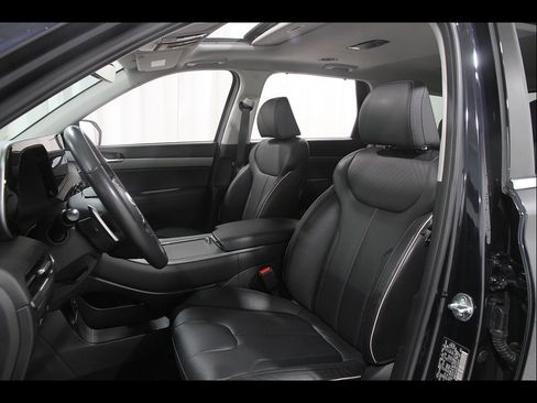 Certified 2024 Hyundai Palisade SEL FWD image 5