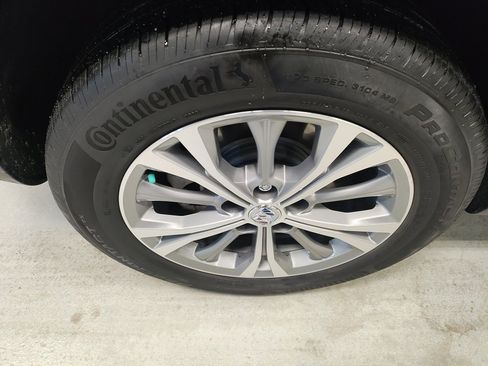 Used 2022 Buick Envision Preferred image 3