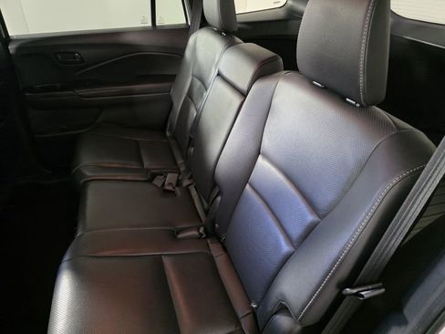 Used 2023 Honda Passport EX-L image 17