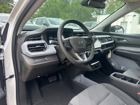 New 2027 Chevrolet Bolt LT w/ Comfort Package FWD image 13