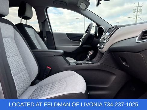 Used 2023 Chevrolet Equinox LS w/ LS Convenience Package image 26