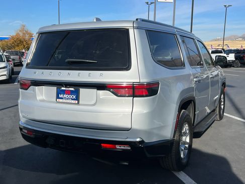 Used 2023 Jeep Wagoneer 4WD w/ Convenience Group I image 8