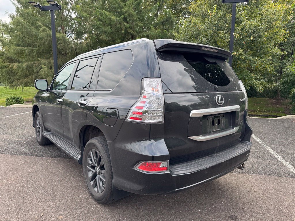 Certified 2023 Lexus GX 460 Premium w/ Premium Package AWD/4WD image 3