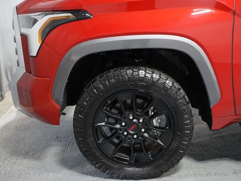 Used 2025 Toyota Tundra Limited image 5