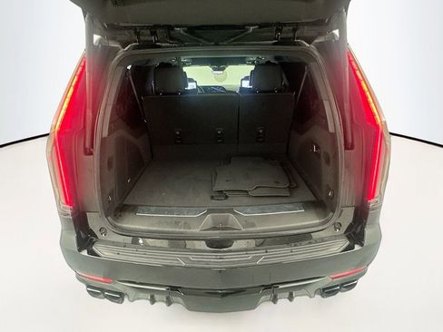 Used 2023 Cadillac Escalade ESV V image 27