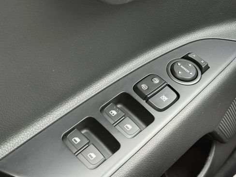 Used 2022 Kia Rio S image 12