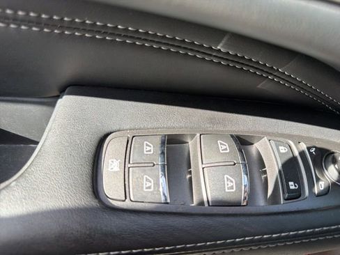 Used 2020 INFINITI QX60 Luxe w/ Essential Package image 15