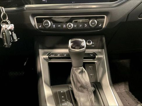 Certified 2022 Audi Q3 2.0T Premium image 32