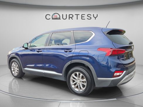 Used 2020 Hyundai Santa Fe SE FWD image 3