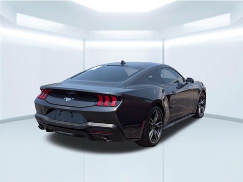 Used 2024 Ford Mustang Coupe RWD image 6