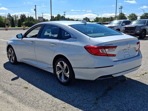 Used 2018 Honda Accord EX image 5