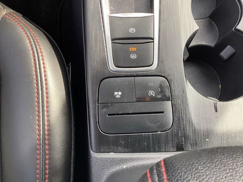 Used 2025 Ford Escape ST-Line AWD/4WD image 35