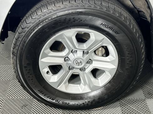 Used 2024 Toyota 4Runner SR5 image 9