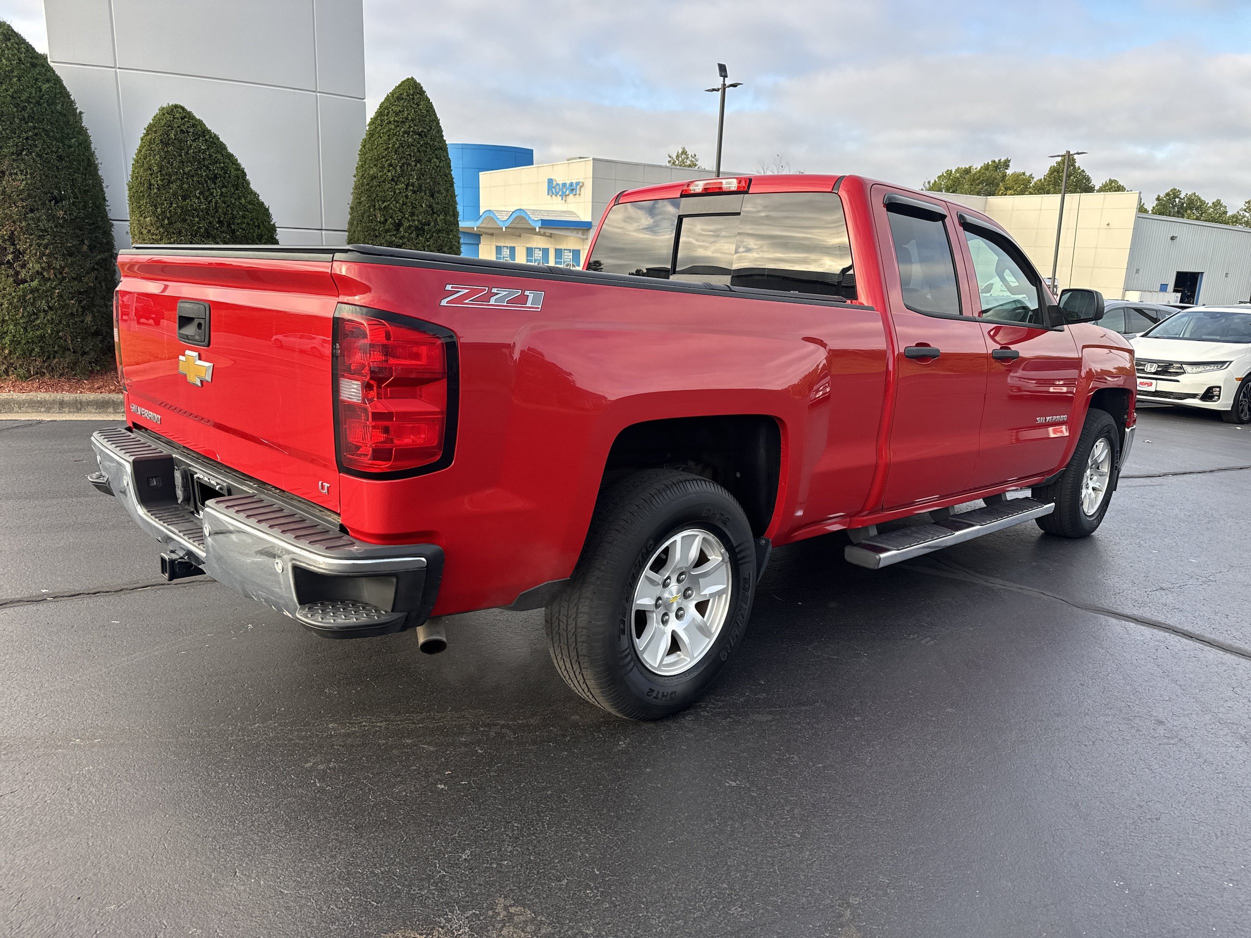 Used 2014 Chevrolet Silverado 1500 LT w/ LT Convenience Package RWD image 7