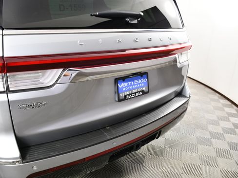 Used 2023 Lincoln Navigator L Reserve AWD/4WD image 15