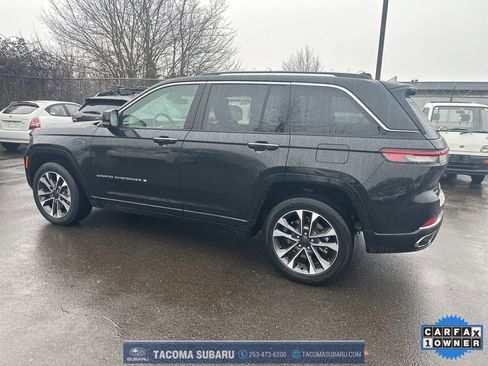 Used 2024 Jeep Grand Cherokee Overland w/ Luxury Tech Group IV image 4