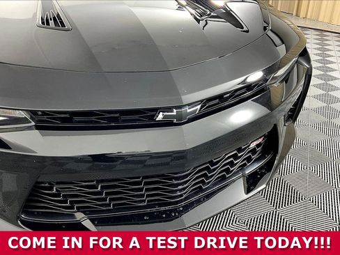 Used 2017 Chevrolet Camaro SS image 31