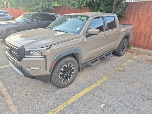 Used 2024 Nissan Frontier Pro-X RWD image 5