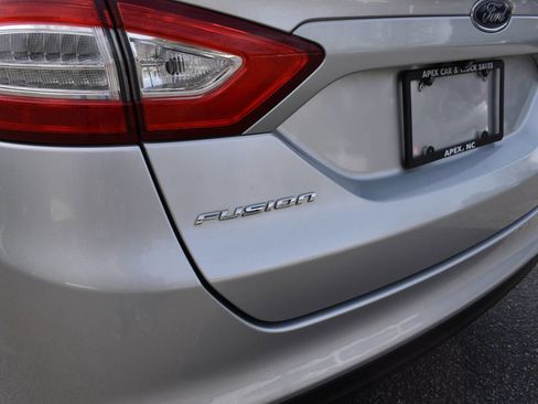 Used 2016 Ford Fusion S image 28