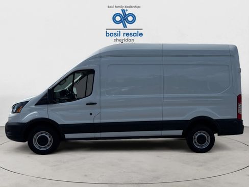Used 2024 Ford Transit 250 148 High Roof RWD image 3