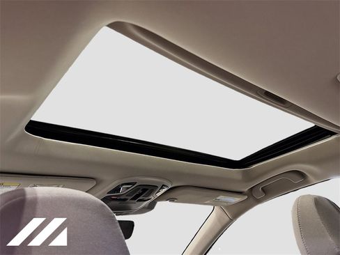 Certified 2025 Subaru Outback Premium image 22