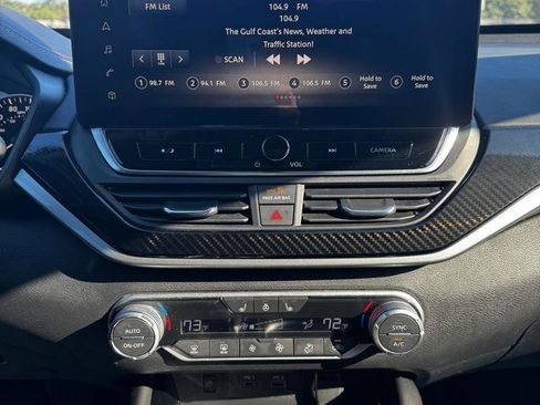 Used 2023 Nissan Altima 2.0 SR image 21