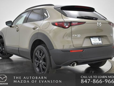 Used 2025 MAZDA CX-30 Carbon image 8