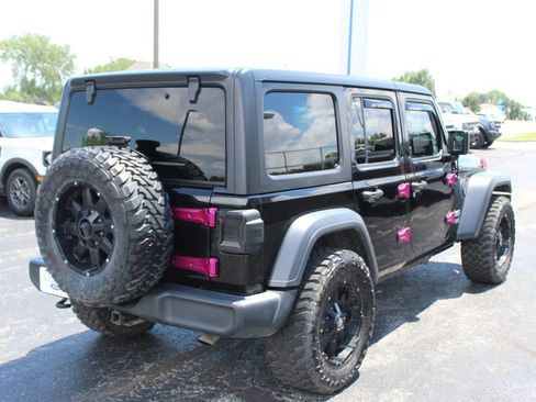 Used 2018 Jeep Wrangler Unlimited Sport S AWD/4WD image 6