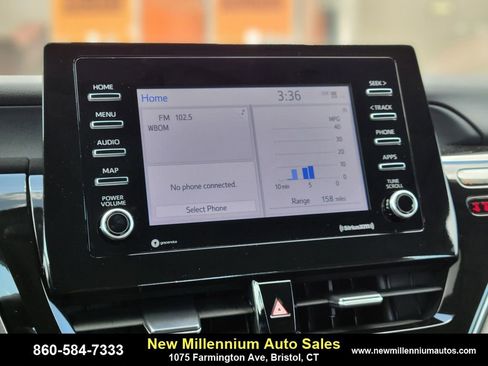 Used 2024 Toyota Camry SE image 20