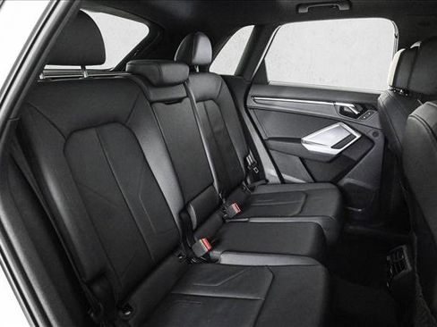 Certified 2025 Audi Q3 2.0T Premium w/ Convenience Package image 21